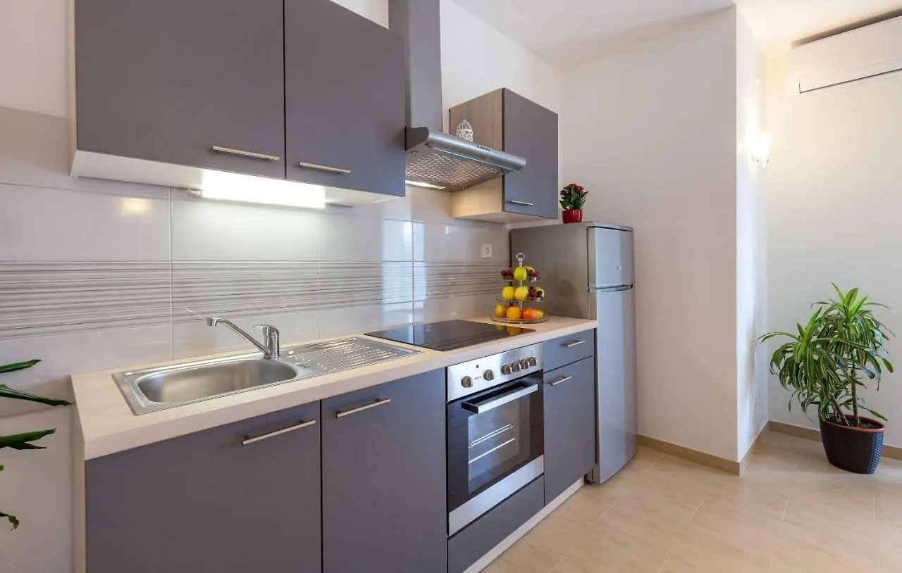 Sunny Garden A2 Apartment Split 0*,  Croatia
